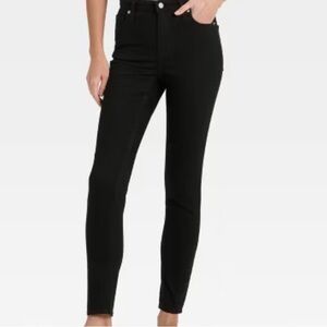 Curve Appeal Essential Skinny Jeans